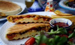 panini, batbout, kuchnia marokańska, marokański chleb
