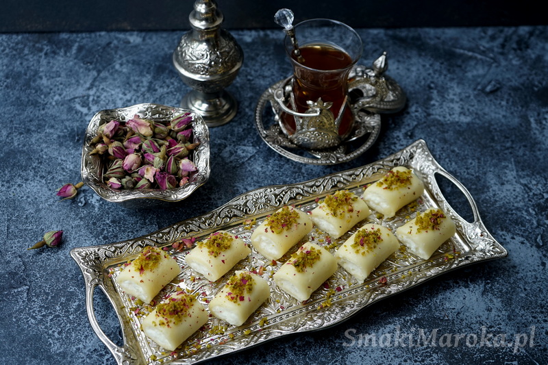 halawet el jibn, ramadan recipes, ramadan sweets, syrian sweets, ashta, arabic flavor, arabic sweets, arabic recipe, ramadan przepisy, kuchnia syryjska, deser arabski, mozzarella na słodko, 