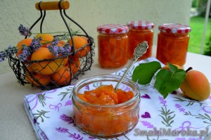 Domowe przetwory: Frużelina morelowa z lawendą 